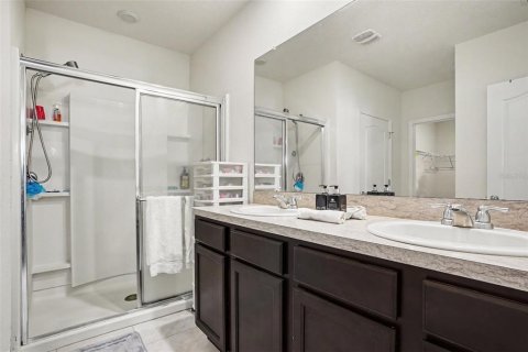 House in Auburndale, Florida 4 bedrooms, 171.96 sq.m. № 2238718 - photo 19