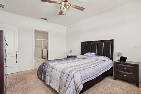 House in Auburndale, Florida 4 bedrooms, 171.96 sq.m. № 2238718 - photo 20