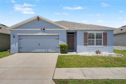 House in Auburndale, Florida 4 bedrooms, 171.96 sq.m. № 2238718