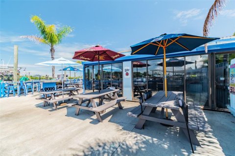 Commercial property in Port Richey, Florida 477.7 sq.m. № 1629803 - photo 7