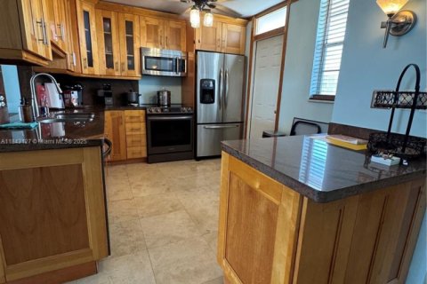 Снять в аренду кондоминиум в Норт-Майами-Бич, Флорида 2 спальни, 103.12м2, № 1836163 - фото 12