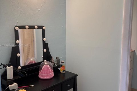 Снять в аренду кондоминиум в Норт-Майами-Бич, Флорида 2 спальни, 103.12м2, № 1836163 - фото 25