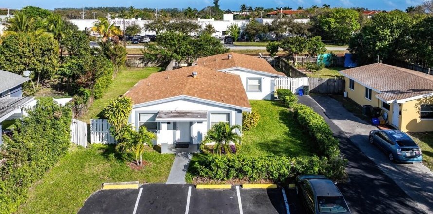 Propiedad comercial en Delray Beach, Florida 182.46 m2 № 1973985