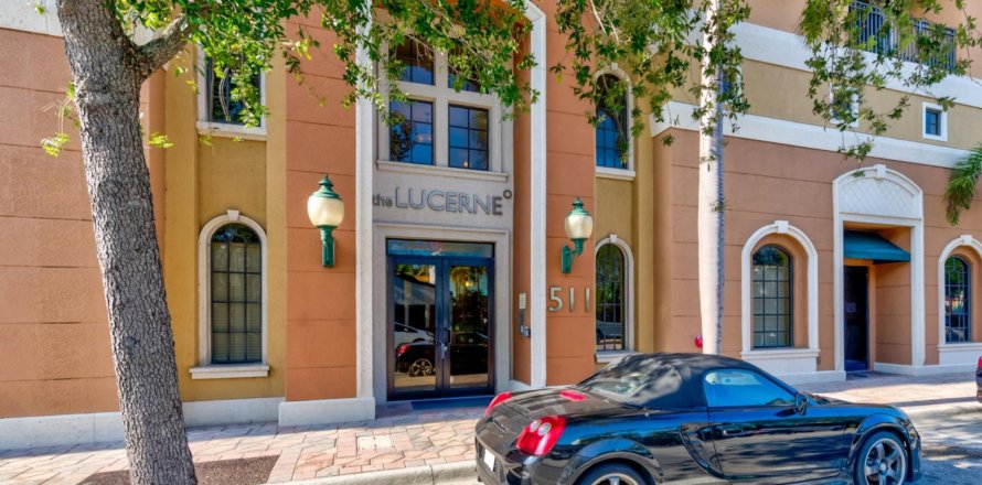 Condo in Lake Worth, Florida, 2 bedrooms № 1228762