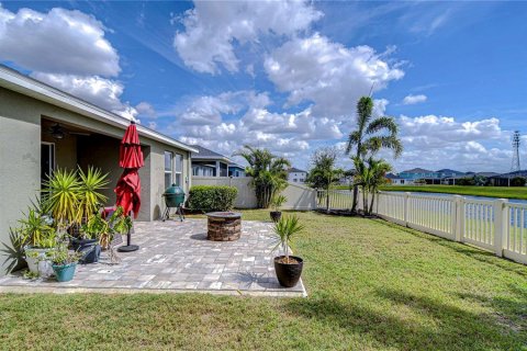 House in Riverview, Florida 4 bedrooms, 269.97 sq.m. № 1526653 - photo 5