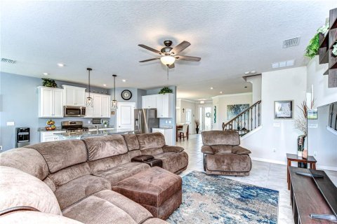 House in Riverview, Florida 4 bedrooms, 269.97 sq.m. № 1526653 - photo 12