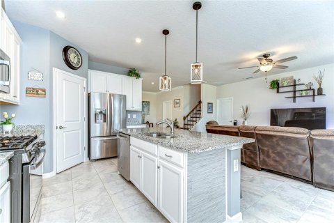 House in Riverview, Florida 4 bedrooms, 269.97 sq.m. № 1526653 - photo 14
