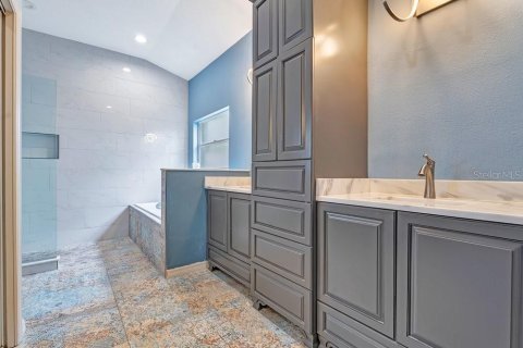 Casa en venta en Orlando, Florida, 4 dormitorios, 233.09 m2 № 2349609 - foto 20