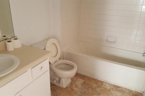 Condo in Orlando, Florida, 3 bedrooms  № 2379721 - photo 10