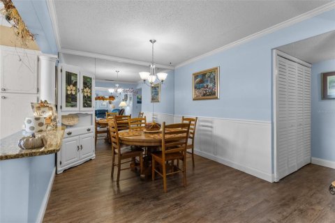Condo in Saint Petersburg, Florida, 2 bedrooms  № 1437836 - photo 12