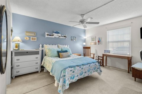 Condo in Saint Petersburg, Florida, 2 bedrooms  № 1437836 - photo 20