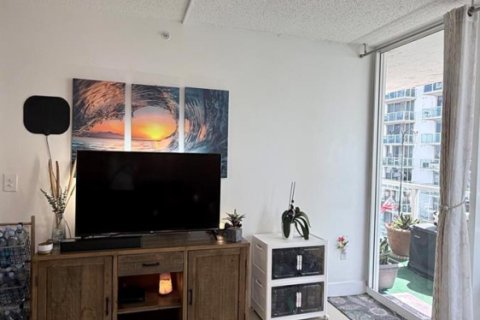 Купить кондоминиум в Майами, Флорида 3 комнаты, 63.64м2, № 2086095 - фото 20