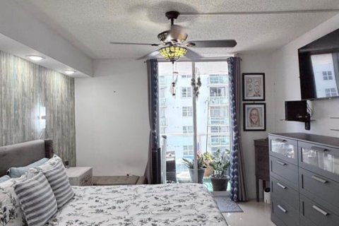 Купить кондоминиум в Майами, Флорида 3 комнаты, 63.64м2, № 2086095 - фото 12