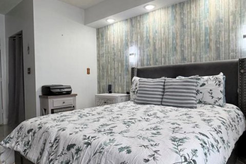 Купить кондоминиум в Майами, Флорида 3 комнаты, 63.64м2, № 2086095 - фото 10