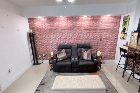 Купить кондоминиум в Майами, Флорида 3 комнаты, 63.64м2, № 2086095 - фото 8
