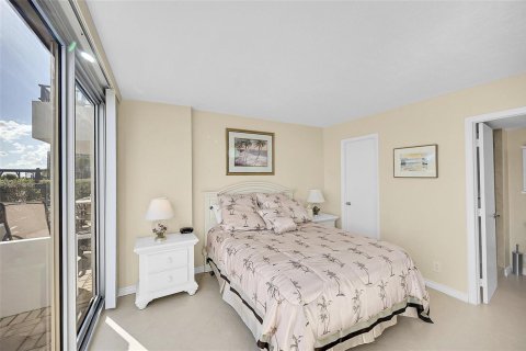 Condo in Pompano Beach, Florida, 2 bedrooms  № 2177327 - photo 15