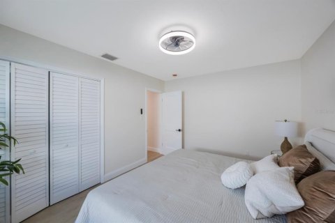 Casa en venta en Saint Pete Beach, Florida, 4 dormitorios, 160.63 m2 № 2233418 - foto 26
