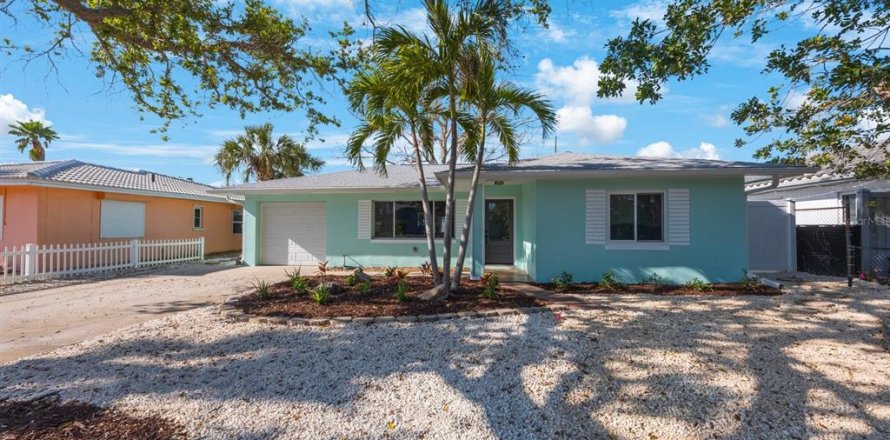 Casa en Saint Pete Beach, Florida 4 dormitorios, 160.63 m2 № 2233418