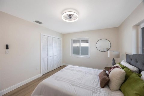 Casa en venta en Saint Pete Beach, Florida, 4 dormitorios, 160.63 m2 № 2233418 - foto 23
