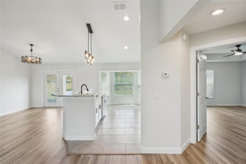 House in Bushnell, Florida 3 bedrooms, 162.11 sq.m. № 1598288 - photo 8