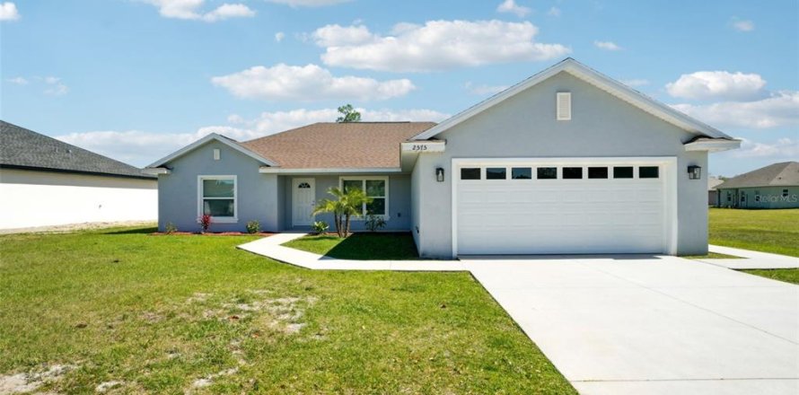 House in Bushnell, Florida 3 bedrooms, 162.11 sq.m. № 1598288