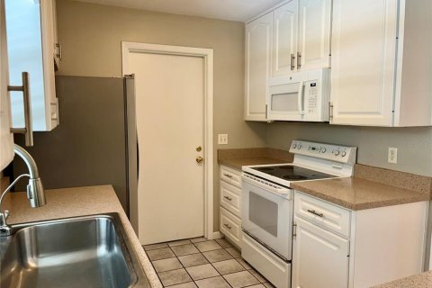 House in Orlando, Florida 3 bedrooms, 129.04 sq.m. № 1840394 - photo 12