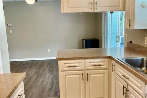 House in Orlando, Florida 3 bedrooms, 129.04 sq.m. № 1840394 - photo 11