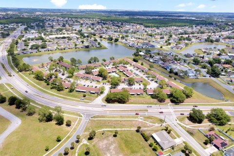 Townhouse in Kissimmee, Florida 2 bedrooms, 99.03 sq.m. № 2215111 - photo 24