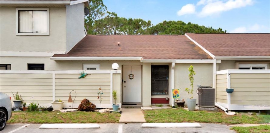 Townhouse in Kissimmee, Florida 2 bedrooms, 99.03 sq.m. № 2215111