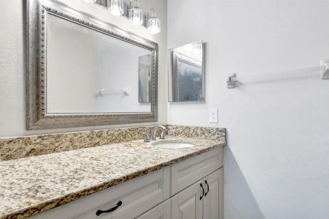 Townhouse in Kissimmee, Florida 2 bedrooms, 99.03 sq.m. № 2215111 - photo 13