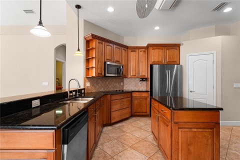 House in Brandon, Florida 4 bedrooms, 311.78 sq.m. № 1869023 - photo 14