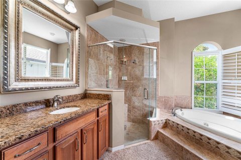 House in Brandon, Florida 4 bedrooms, 311.78 sq.m. № 1869023 - photo 26