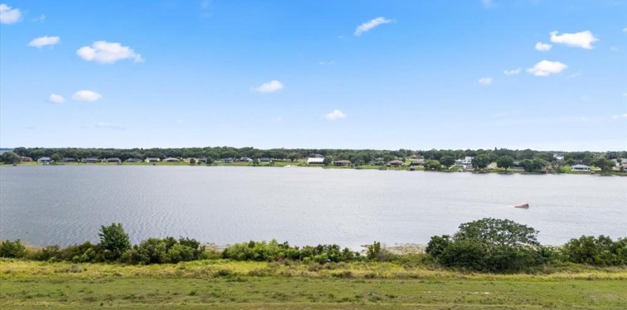 Land in Auburndale, Florida № 1691009