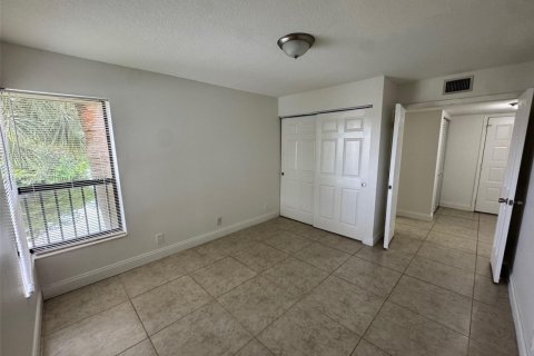 Condo in Coconut Creek, Florida, 2 bedrooms  № 1978720 - photo 21