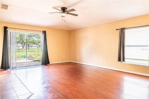 Villa ou maison à vendre à Brooksville, Floride: 2 chambres, 134.8 m2 № 2198499 - photo 8
