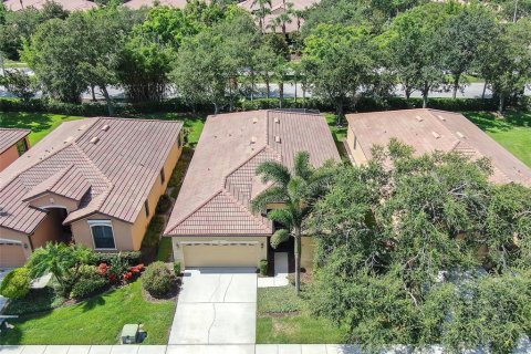House in Apollo Beach, Florida 3 bedrooms, 215.53 sq.m. № 1824436 - photo 25