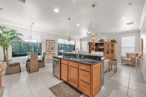 House in Apollo Beach, Florida 3 bedrooms, 215.53 sq.m. № 1824436 - photo 15