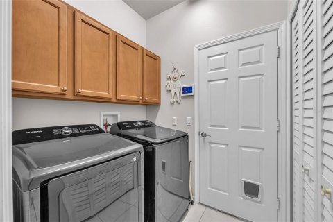 House in Apollo Beach, Florida 3 bedrooms, 215.53 sq.m. № 1824436 - photo 24