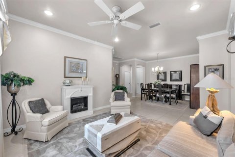 House in Apollo Beach, Florida 3 bedrooms, 215.53 sq.m. № 1824436 - photo 7