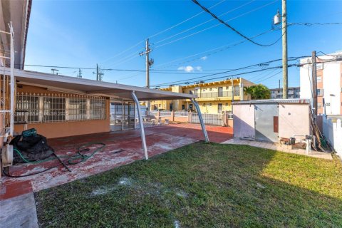 Купить виллу или дом в Майами, Флорида 3 спальни, 127.93м2, № 1976289 - фото 20