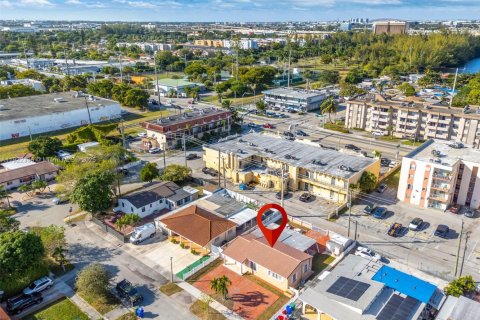 Купить виллу или дом в Майами, Флорида 3 спальни, 127.93м2, № 1976289 - фото 25