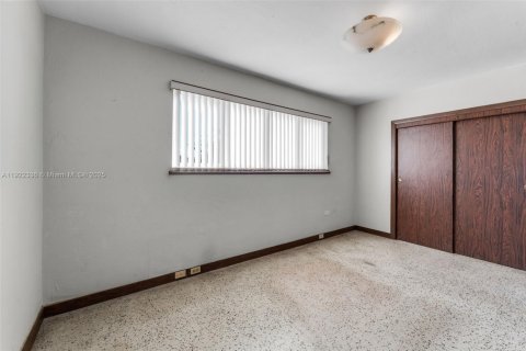 Купить виллу или дом в Майами, Флорида 3 спальни, 127.93м2, № 1976289 - фото 13