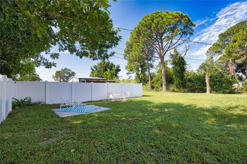 House in Englewood, Florida 2 bedrooms, 81.75 sq.m. № 1531995 - photo 3