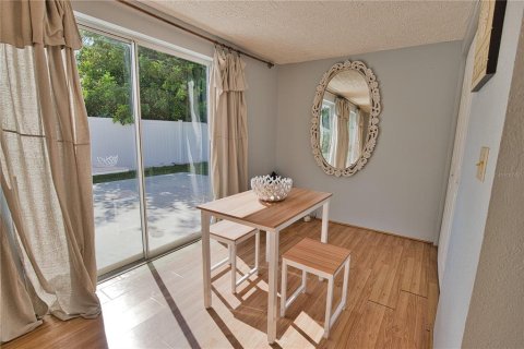 House in Englewood, Florida 2 bedrooms, 81.75 sq.m. № 1531995 - photo 10