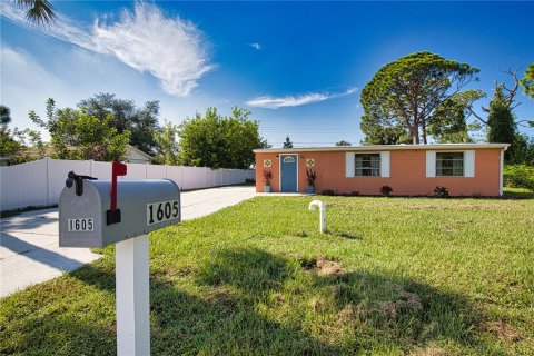 House in Englewood, Florida 2 bedrooms, 81.75 sq.m. № 1531995 - photo 5