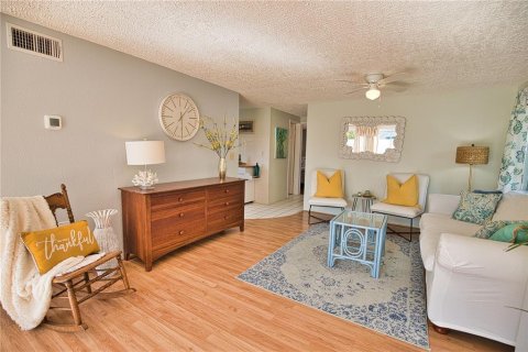 House in Englewood, Florida 2 bedrooms, 81.75 sq.m. № 1531995 - photo 13