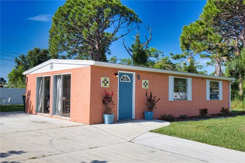 House in Englewood, Florida 2 bedrooms, 81.75 sq.m. № 1531995 - photo 6