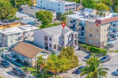 Купить коммерческую недвижимость в Майами, Флорида 300.82м2, № 2029043 - фото 5