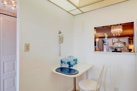 Condominio en venta en Sunrise, Florida, 2 dormitorios, 78.97 m2 № 2249325 - foto 5