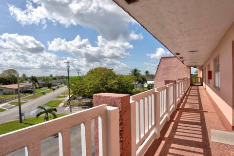 Condominio en venta en Sunrise, Florida, 2 dormitorios, 78.97 m2 № 2249325 - foto 2